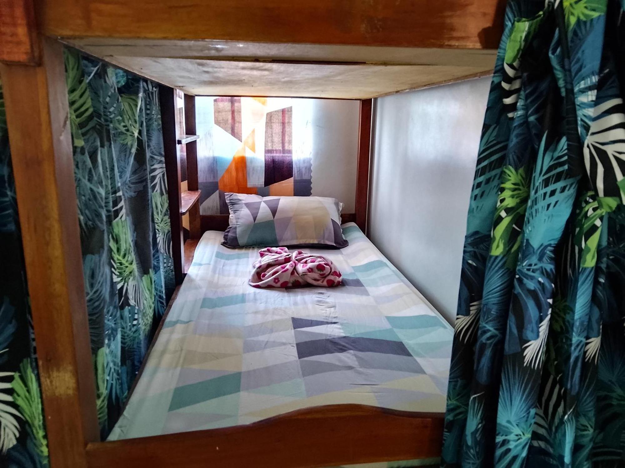Apartamento Estrelle Orange House - Backpackers Hub Puerto Princesa Exterior foto