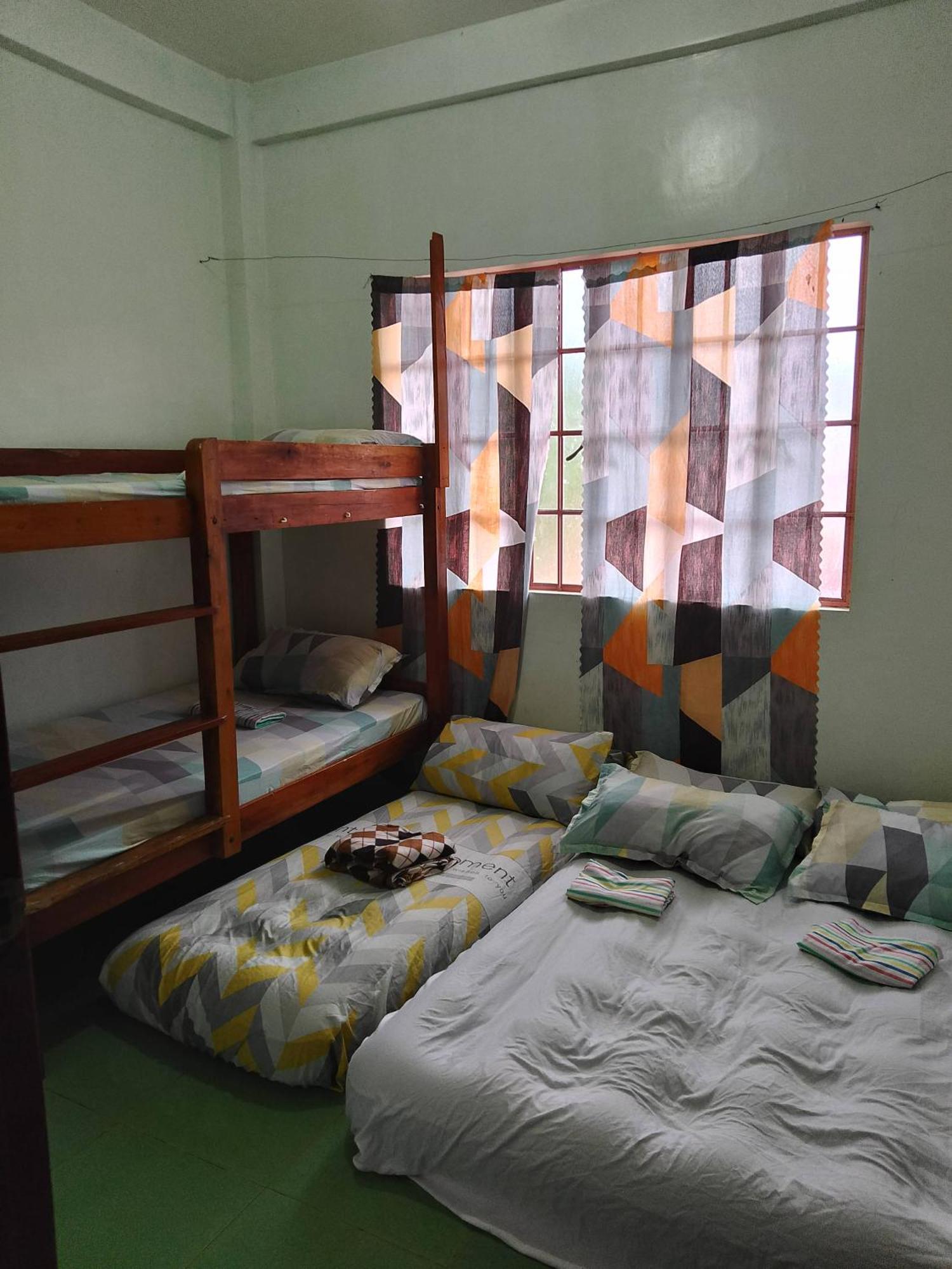 Apartamento Estrelle Orange House - Backpackers Hub Puerto Princesa Exterior foto